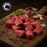 Viande de bœuf pour fondue, prête à être plonger dans le bouillon ou l’huile.