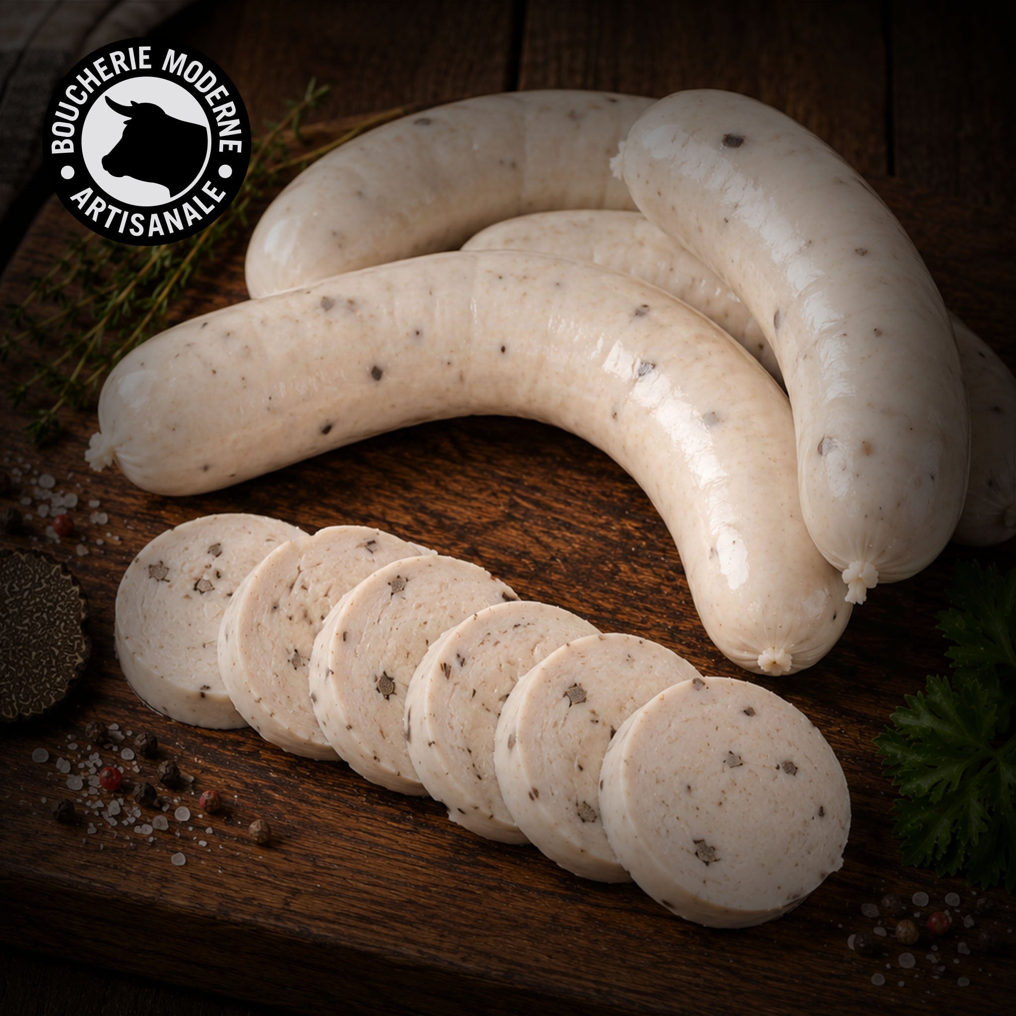 Boudin blanc truffé, fondant et raffiné, aux arômes subtils de truffe noire.