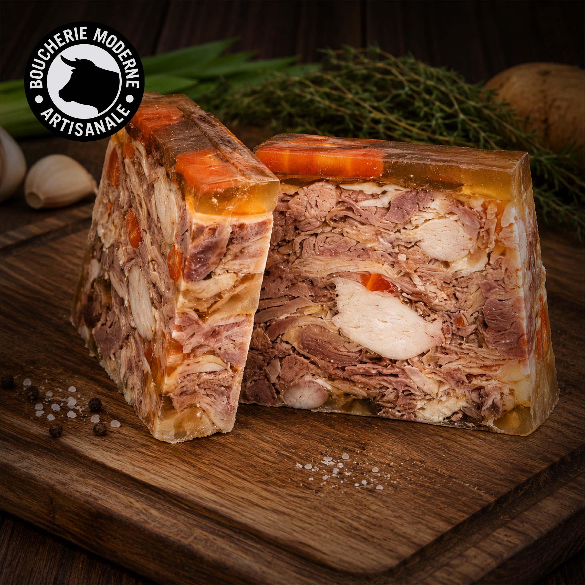 Terrine de poulet aux légumes, légère et savoureuse, cuisinée comme à la maison.