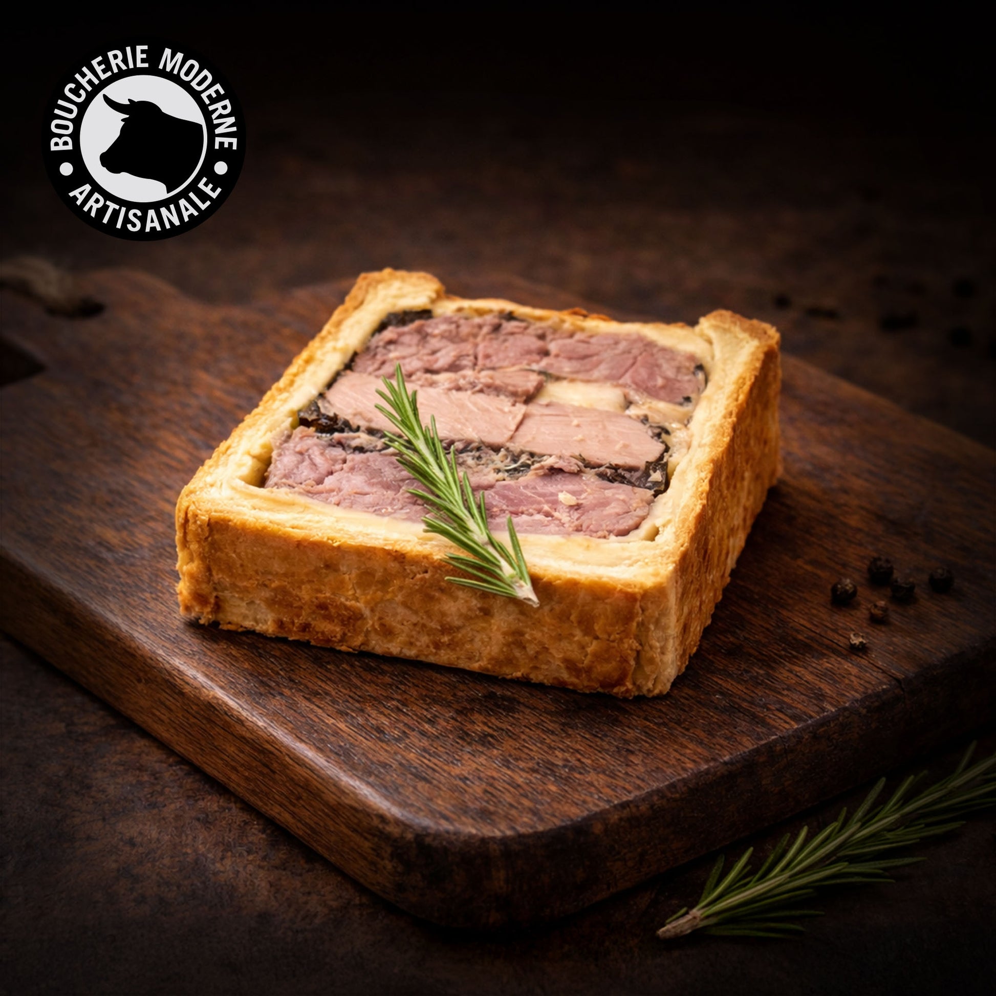 Pâté croûte pintade et morilles, raffiné et parfumé, cuit à l’ancienne.