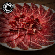 Cecina artisanale, bœuf séché et fumé d’Espagne, au goût intense et raffiné.