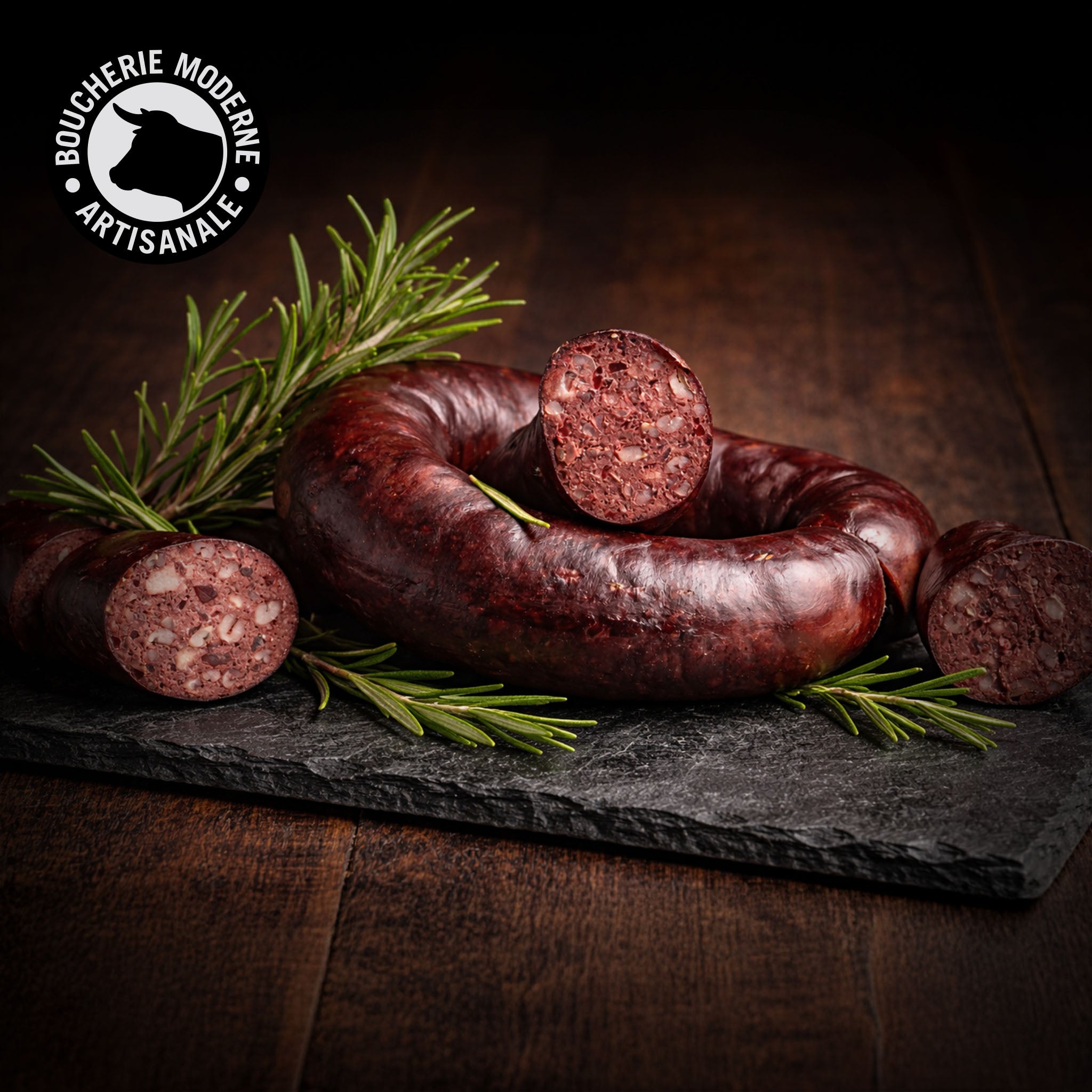 Boudin noir artisanal, fondant et relevé, préparé selon la recette traditionnelle.