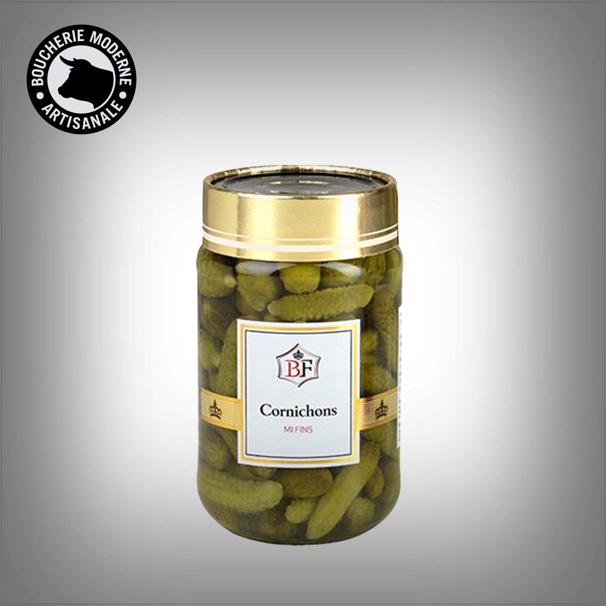Cornichons croquants et acidulés, indispensables pour accompagner charcuteries et plats traditionnels.