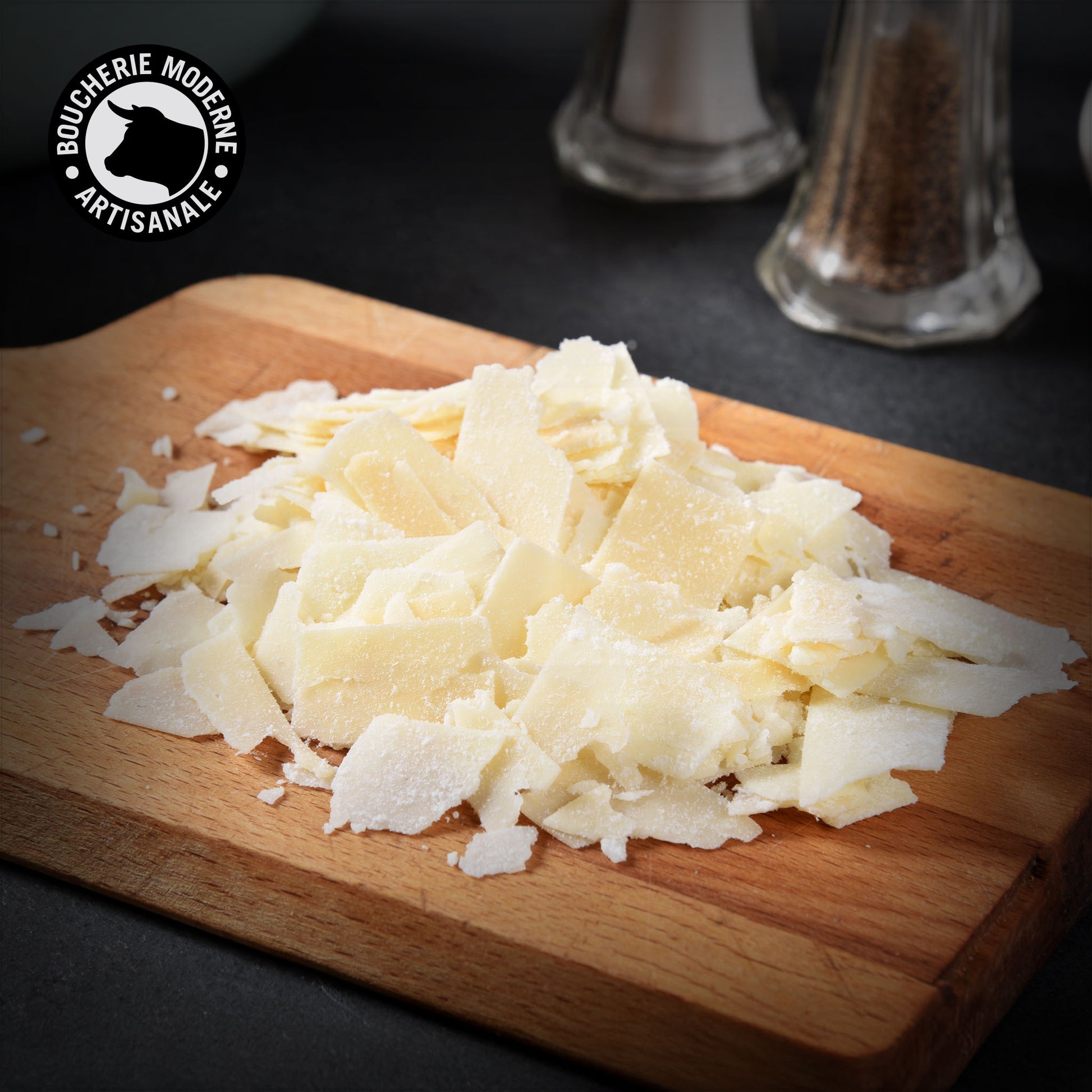 Brie de Meaux AOP, fromage à pâte molle crémeuse et goût franc.