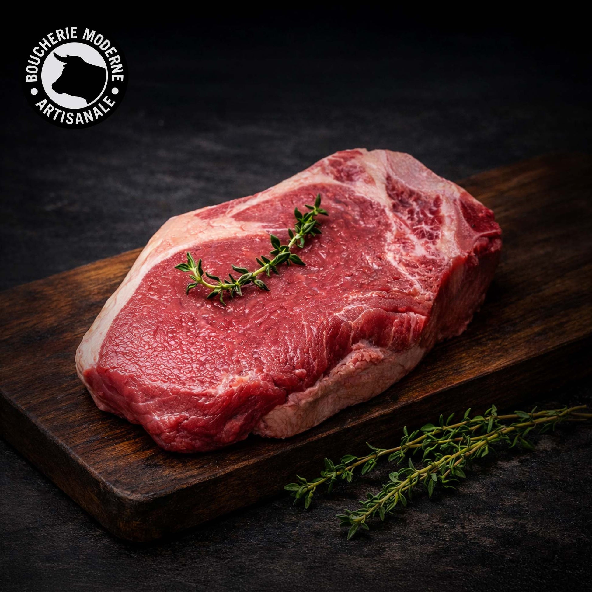 L-Bone Charolaise tendre et généreuse, parfaite pour une cuisson au grill ou à la poêle.