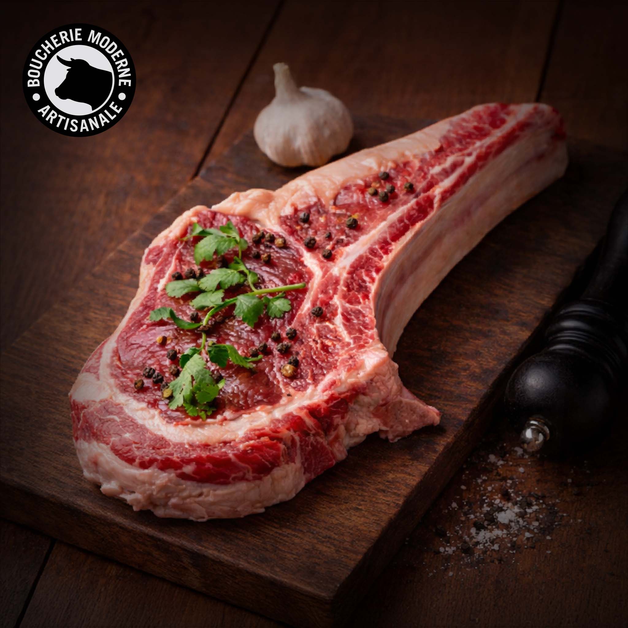 Côte de bœuf Limousine tendre et élégante, idéale pour un repas à partager.
