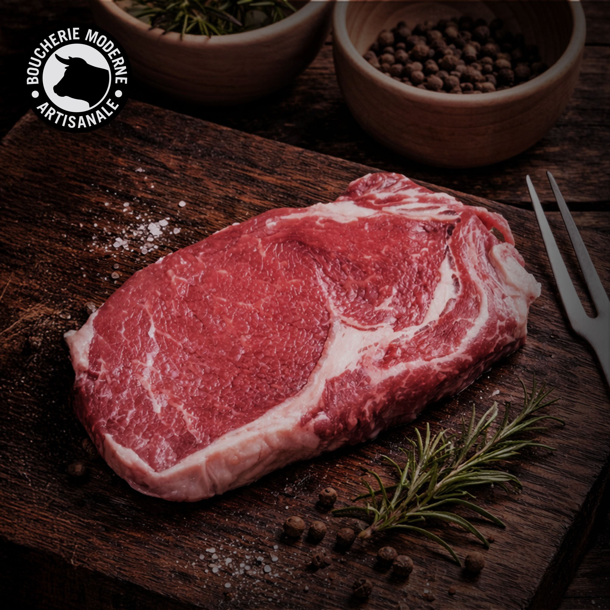 Faux-filet Galloway savoureux et persillé, idéal pour une cuisson rapide et précise.