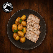 Fricandeau moelleux accompagné de pommes de terre grenaille rôties.