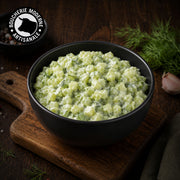 Tartare de concombre frais et croquant, relevé d’une touche citronnée.