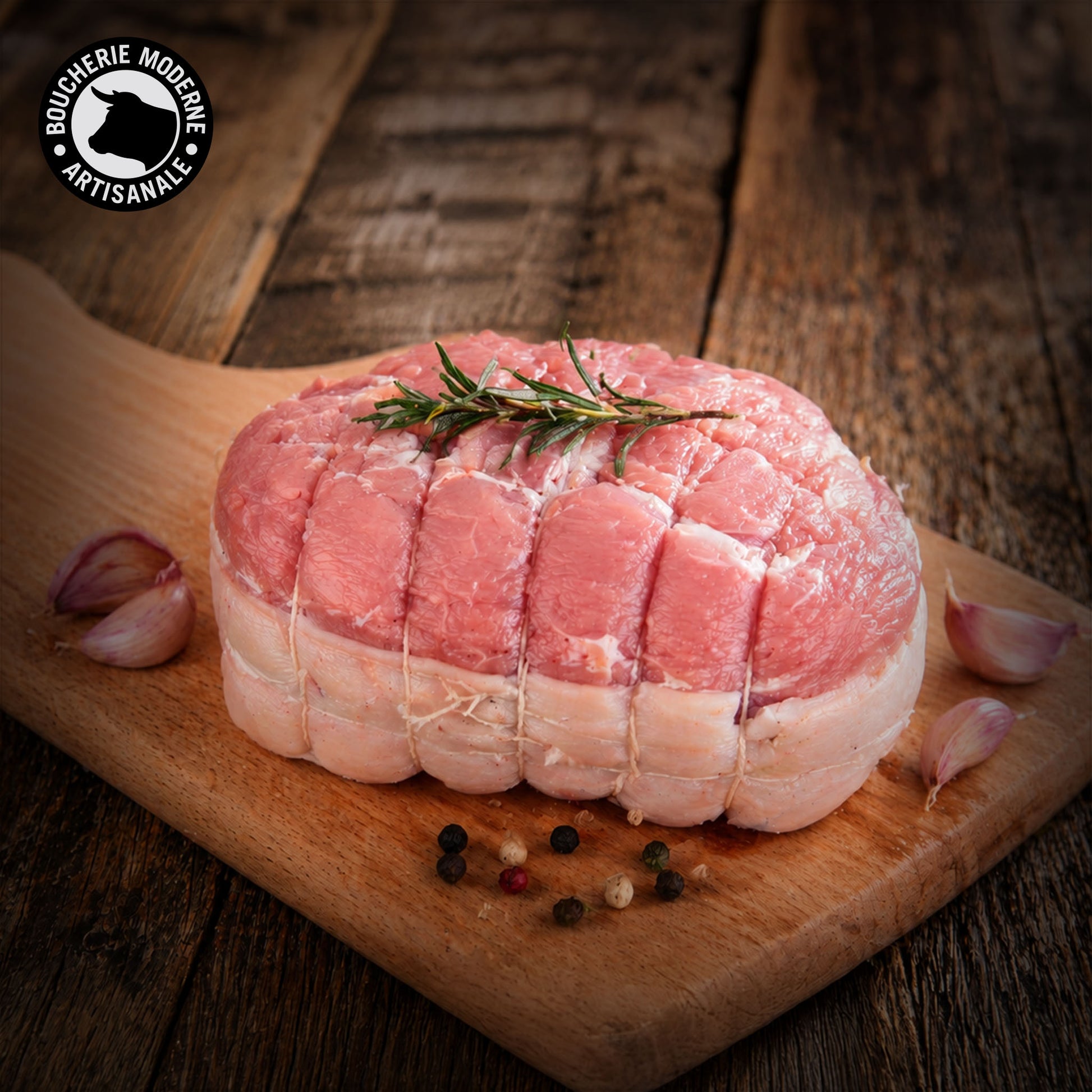 Rôti de noix pâtissière, tendre et savoureux, idéal pour une cuisson au four.