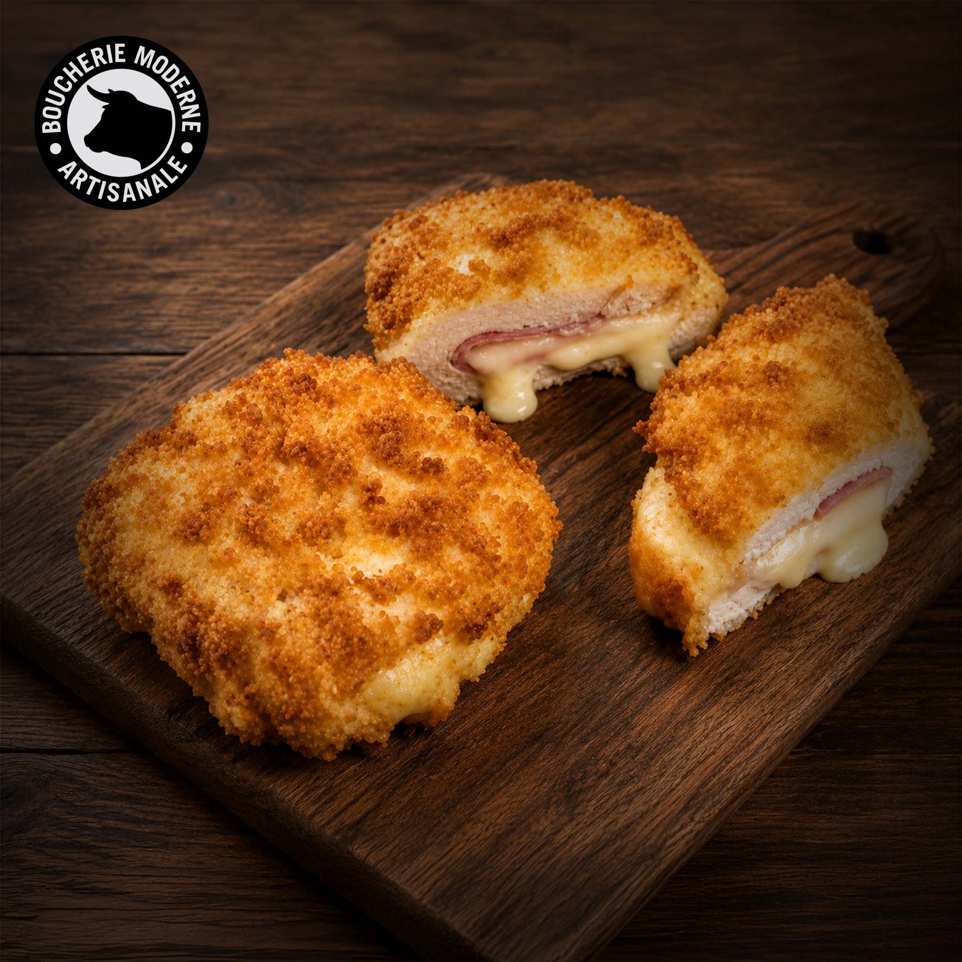 Cordon bleu garni de bacon et comté fondant, au goût généreux et fumé.